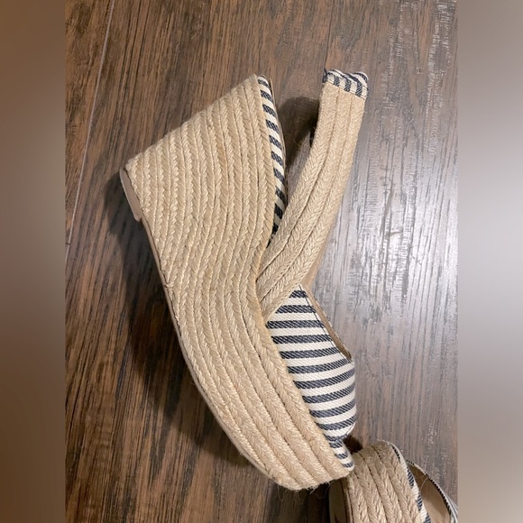 Splendid Striped Espadrille Peep Toe SlingbackWedges // 8 - Picture 3 of 12